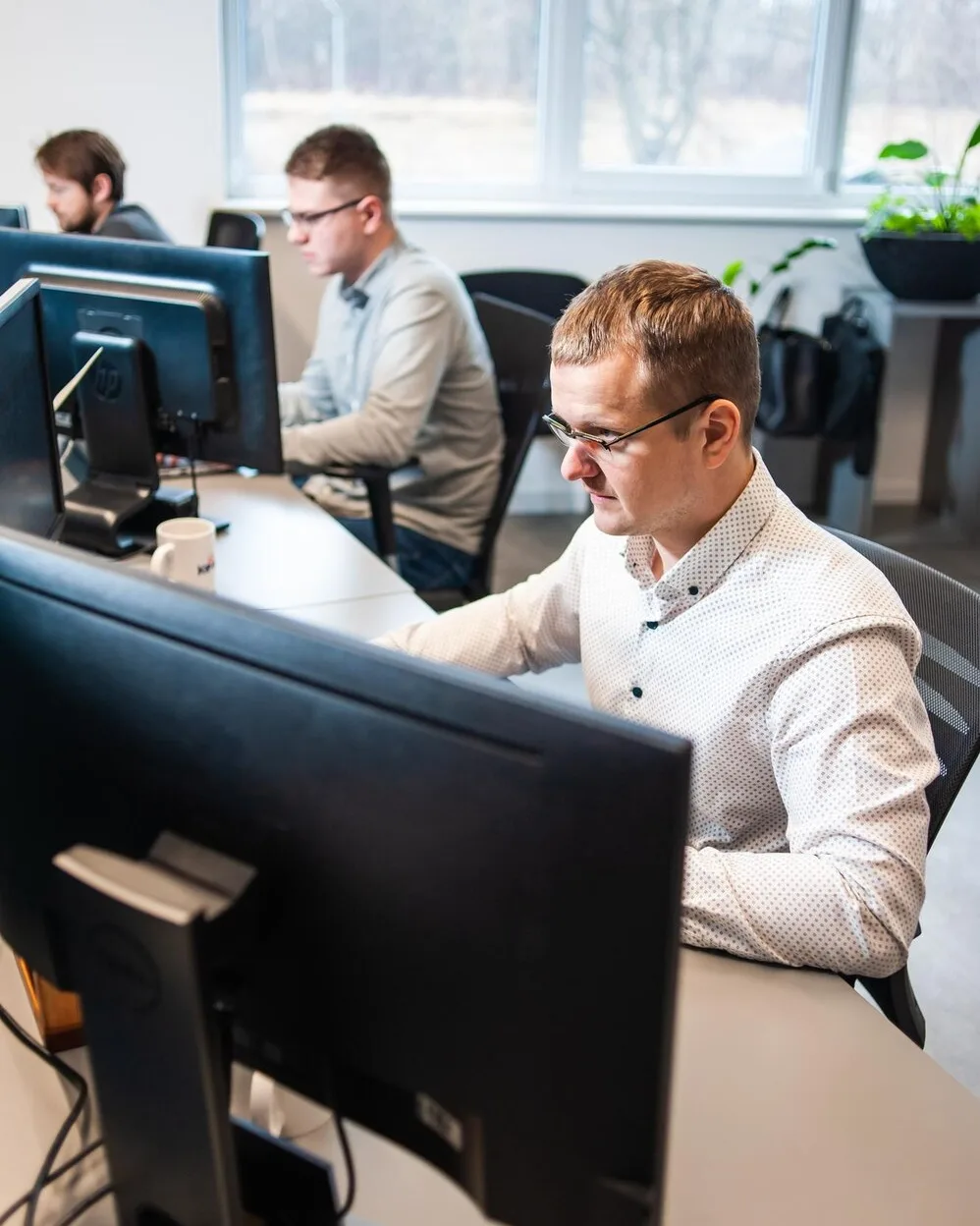 Support team coordinating incidents and changes
